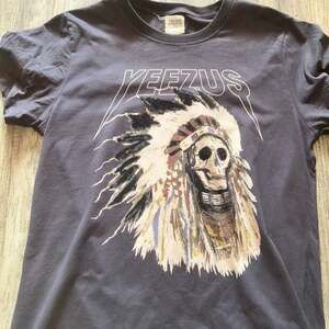 Kanye West Yeezus Tour 2013 Native American Skull T-Shirt Size L